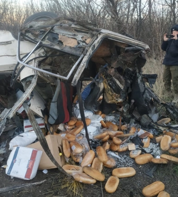 Під Ізюмом автомобіль наїхав на міну, двоє чоловіків загинули