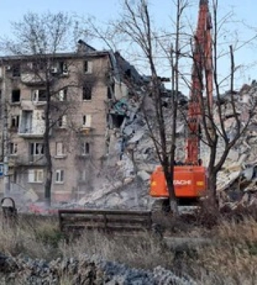 У Маріуполі з кожним днем все більше руїн: свіжі фото та відео