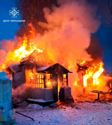 В Черкасской области газовый баллон взорвался накануне Нового года, огонь уничтожил дом