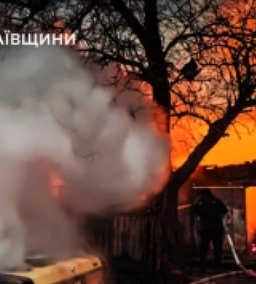 На Миколаївщині за добу ліквідували п’ять пожеж, одна з яких стала фатальною