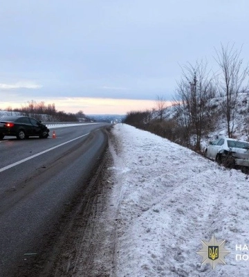 На Полтавщині внаслідок ДТП травмувалася трирічна дитина: триває слідство