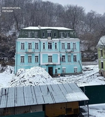 Прокуратура оскаржує відмову суду арештувати землю на Подолі