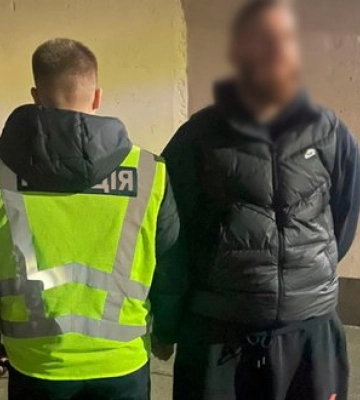 Пенсіонерка у Києві віддала шахраю понад 1,4 млн грн – думала, що він з СБУ, - поліція