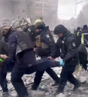Удар по Харкову: зросла кількість поранених, під завалами перебувають люди