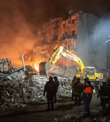 У Харкові під завалами зруйнованого будинку знайшли тіло дитини