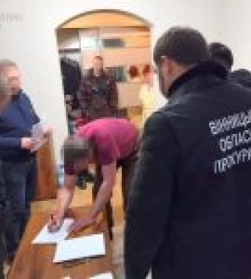 Посадовців на Вінниччині підозрюють у розтраті 1,6 млн грн на ремонті доріг