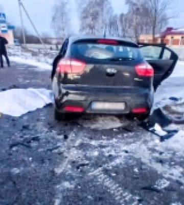 На Дубенщині в аварії загинули водійка легковика та її донька, ще двоє людей травмовані. ФОТО