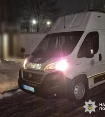 Розбій у кафе на вокзалі Кременчука: працівницю побили й пограбували