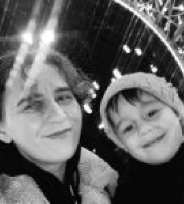 Внаслідок ракетної атаки в Харкові загинула молода мати й син