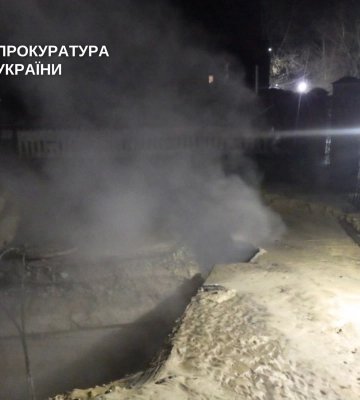 Чиновника "Киевтеплоэнерго" задержали из-за падения 16-летней девушки в яму с кипятком. ФОТО
