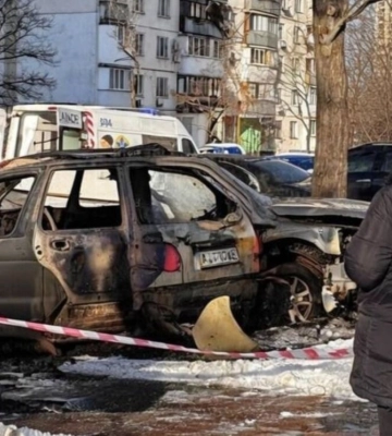 В Киеве взорвался автомобиль, есть пострадавшие