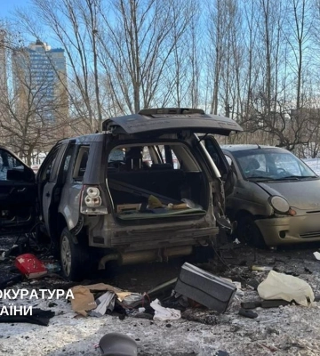 У Києві на Оболоні вибухнув автомобіль — є постраждалі