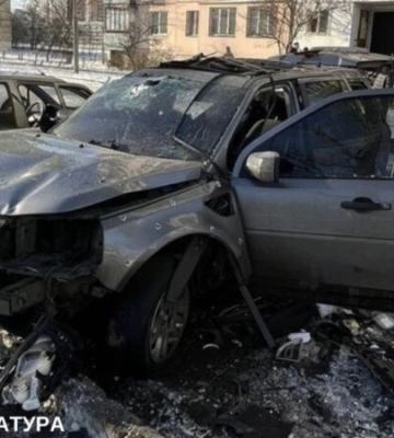 Позашляховик вибухнув в Оболонському районі Києва, є травмовані, - поліція (оновлено). ФОТО