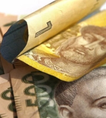 Пенсію за віком тепер рахують за формулою: у ПФУ пояснили, що впливає на суму