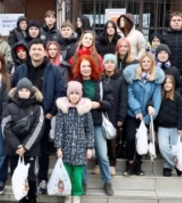 40 дітей військових з Миколаївщини та Херсонщини вирушили на оздоровлення до Києва