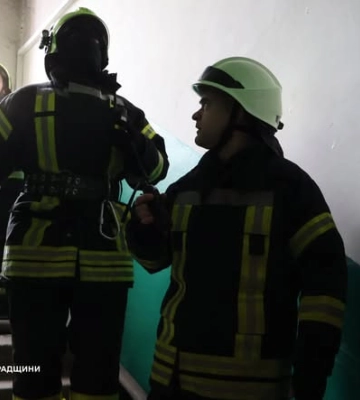 Літню жінку врятували з пожежі у Кропивницькому 