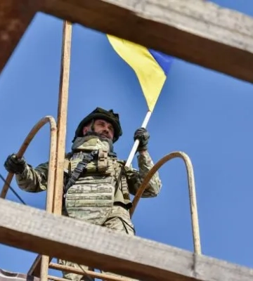 Родинське під контролем Сил оборони. Окупанти, що просочились у місто, знищуються, - "Азов". ВIДЕО