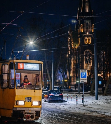 Завтра громадський транспорт Львова курсуватиме за зміненим маршрутом