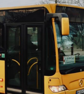 В Одесі курсують соціальні та додаткові автобусні маршрути: перелік зупинок та інтервал руху