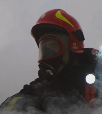У Моршині з палаючої квартири врятували літню жінку