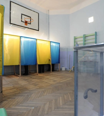 Зеленскому доверяют 59% украинцев, не доверяют 35% - КМИС