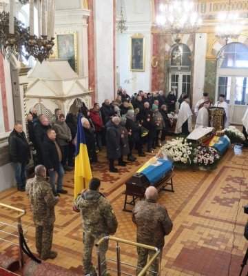 Місто у жалобі: в Луцьку попрощалися з Героями, які загинули, захищаючи Україну