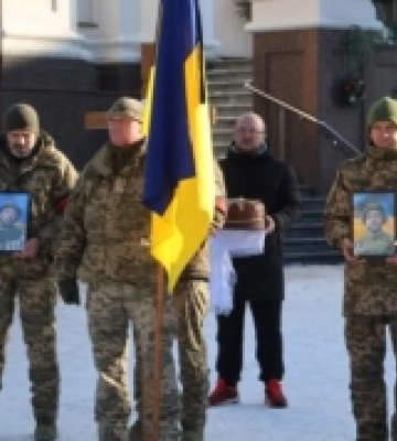 У Луцьку провели в останню путь Андрія Максименка та Віталія Куделю, які загинули на Донеччині