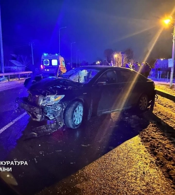 В Ровенской области 23-летний правоохранитель в нетрезвом состоянии сбил женщину на электровелосипеде и скрылся