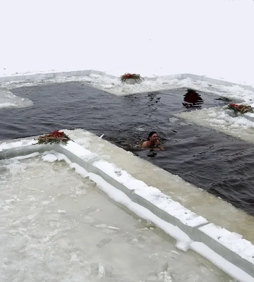 КМДА визначила офіційні локації для безпечних занурень на Водохреще