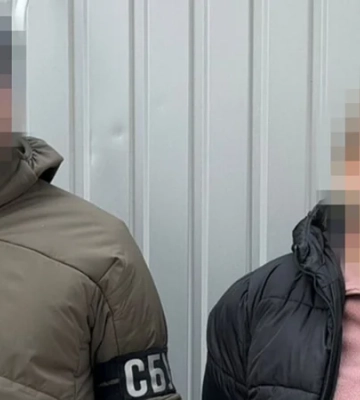 Теракт на Оболоні: затримано дівчину, яка підірвала авто нацгвардійця на замовлення РФ