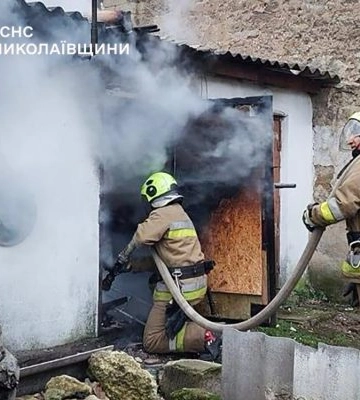 Понад два десятки пожежників боролися з вогнем минулої доби на Миколаївщині