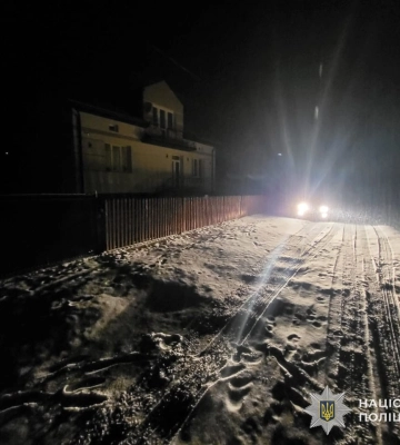 У Стебнику водій кросовера збив двох пішоходів