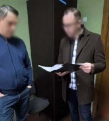 Взятка за многоэтажку: в Луцке суд избрал обвиняемым меры пресечения