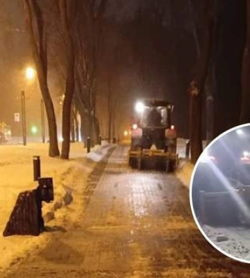 Снег парализовал Киев: что происходит на улицах города