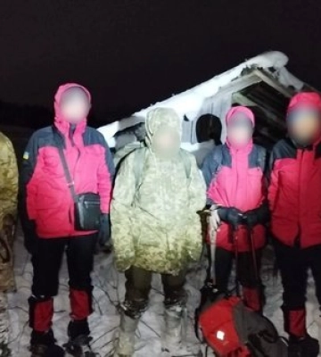 П’ять діб блукав горами під час спроби незаконно перейти до Румунії: у Карпатах врятовано чоловіка, - ДПСУ. ФОТОрепортаж