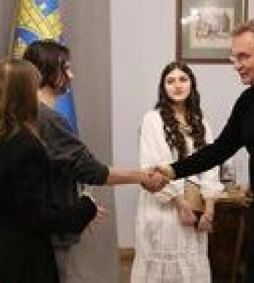 Львів нагородив 15 обдарованих учнів преміями по 30 тисяч