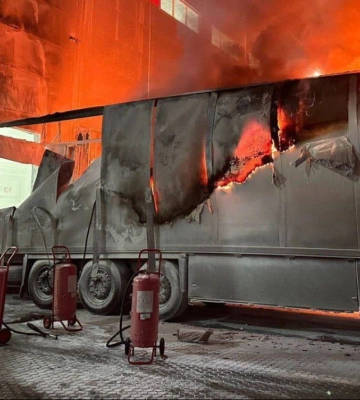 "110 посилок знищено": під час атаки на Одещину постраждала Нова пошта (Відео)