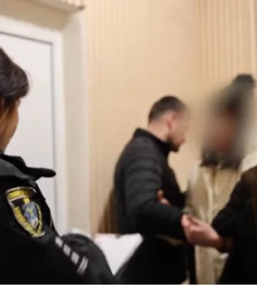 У Миколаєві батьків підозрюють у спробі продажу своєї новонародженої дитини за 10 тисяч доларів