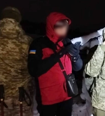 Хотів незаконно дістатися до Румунії: у Карпатах заблукав житель Дніпропетровщини