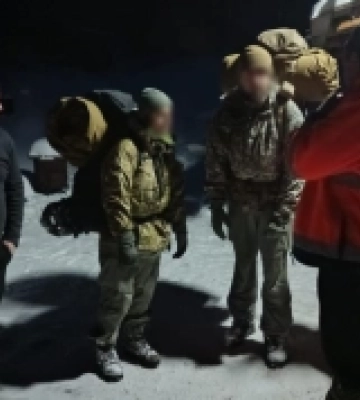 Рятувальники Рахівщини розшукали у горах заблукалих туристів з Тернополя