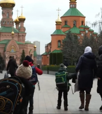 Радянські підручники та російські фільми: у Києві виявили підпільну школу УПЦ МП – розслідування ЗМІ (Відео)