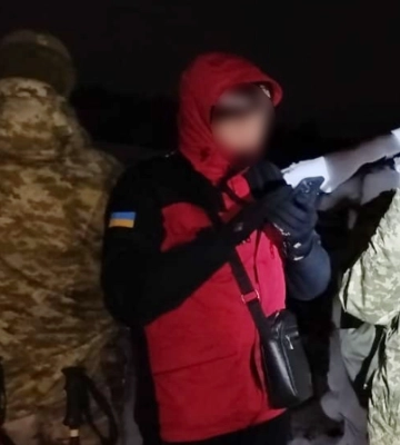 У горах Верховинщини прикордонники врятували знесиленого дніпрянина