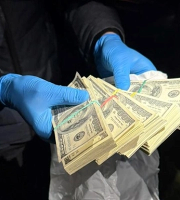 В Киеве мошенник требовал $100 тысяч у чиновника ТЦК