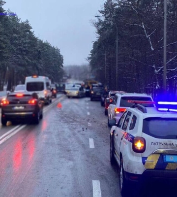 У Києві сталася ДТП за участю 13 авто