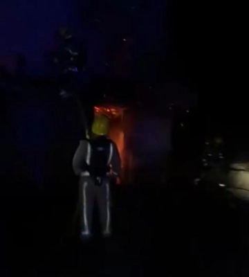 На Дубенщині горіла господарська будівля (ВІДЕО)