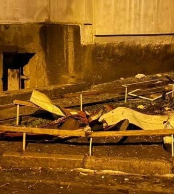 Комунальники ліквідують наслідки атаки у Дніпрі