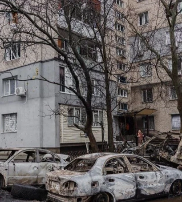 «Наполеон вылетел в окно»: жительницы Днепра рассказали о последствиях ночного удара РФ по городу — видео