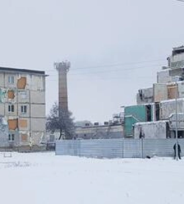 Рік після ракетного удару: полтавці на вул. Баленка зимують без вікон