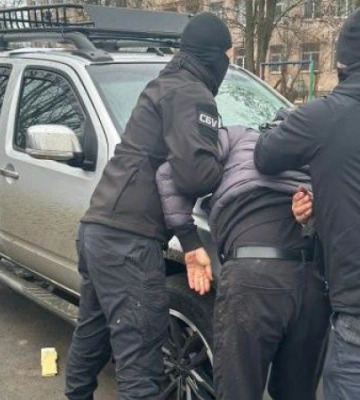 В Одесі викрили продаж авто, ввезених як гуманітарну допомогу