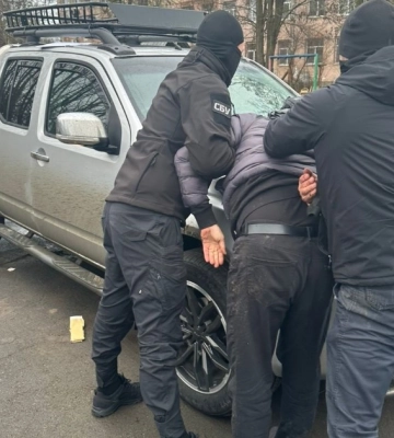 В Одесі викрили продаж авто, ввезених як гуманітарну допомогу